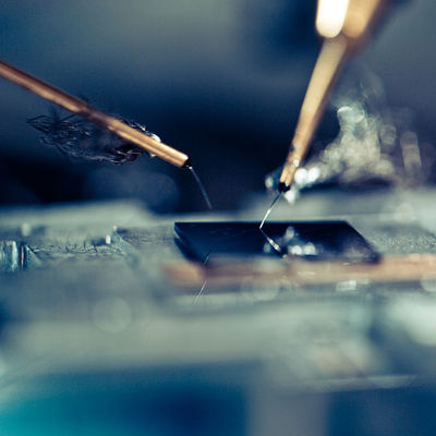 اختبارات المعمل السريع Csa Fcc خدمة الكشف عن الاختبار السريع للمصباح الهالوجين وخدمة التصديق